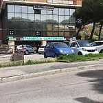 Charming Tilli With Parking Апартаменты *