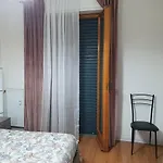 Charming Tilli With Parking Апартаменты