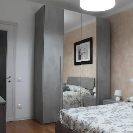 Charming Tilli With Parking דירה פרוג'ה