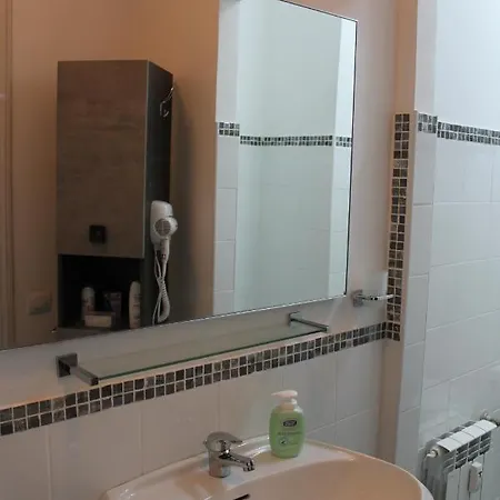 Apartament Charming Tilli With Parking