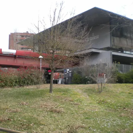 Charming Tilli With Parking Apartment *