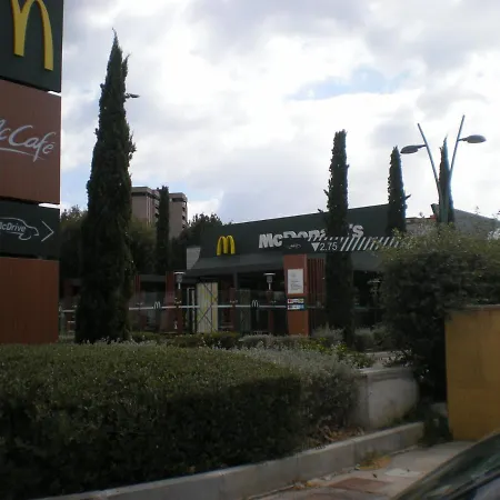 Charming Tilli With Parking Διαμέρισμα