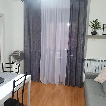 Charming Tilli With Parking Apartment *