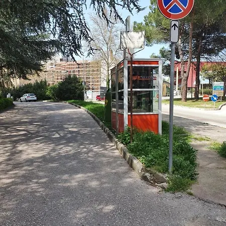 Διαμέρισμα Charming Tilli With Parking