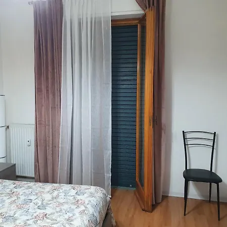 Charming Tilli With Parking Apartament