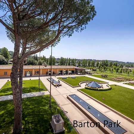 Charming Tilli With Parking Apartment