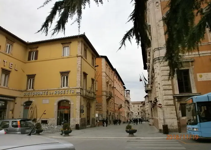 Charming Tilli With Parking Appartement Perugia