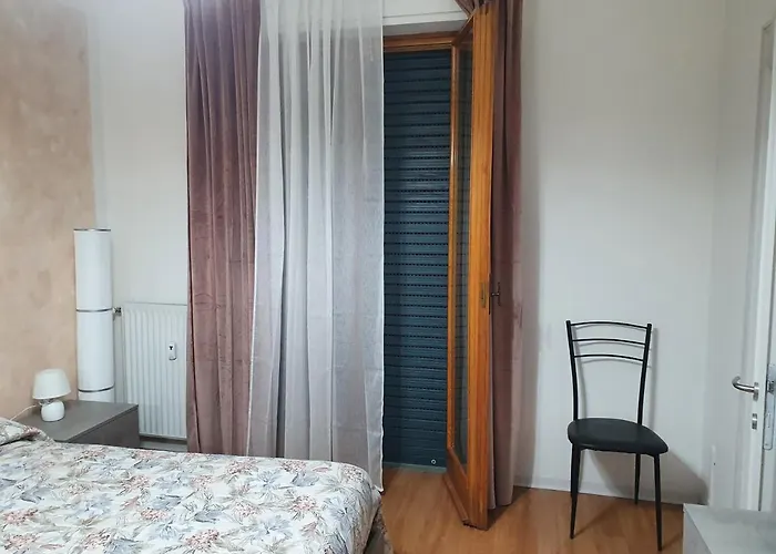 Charming Tilli With Parking Apartment